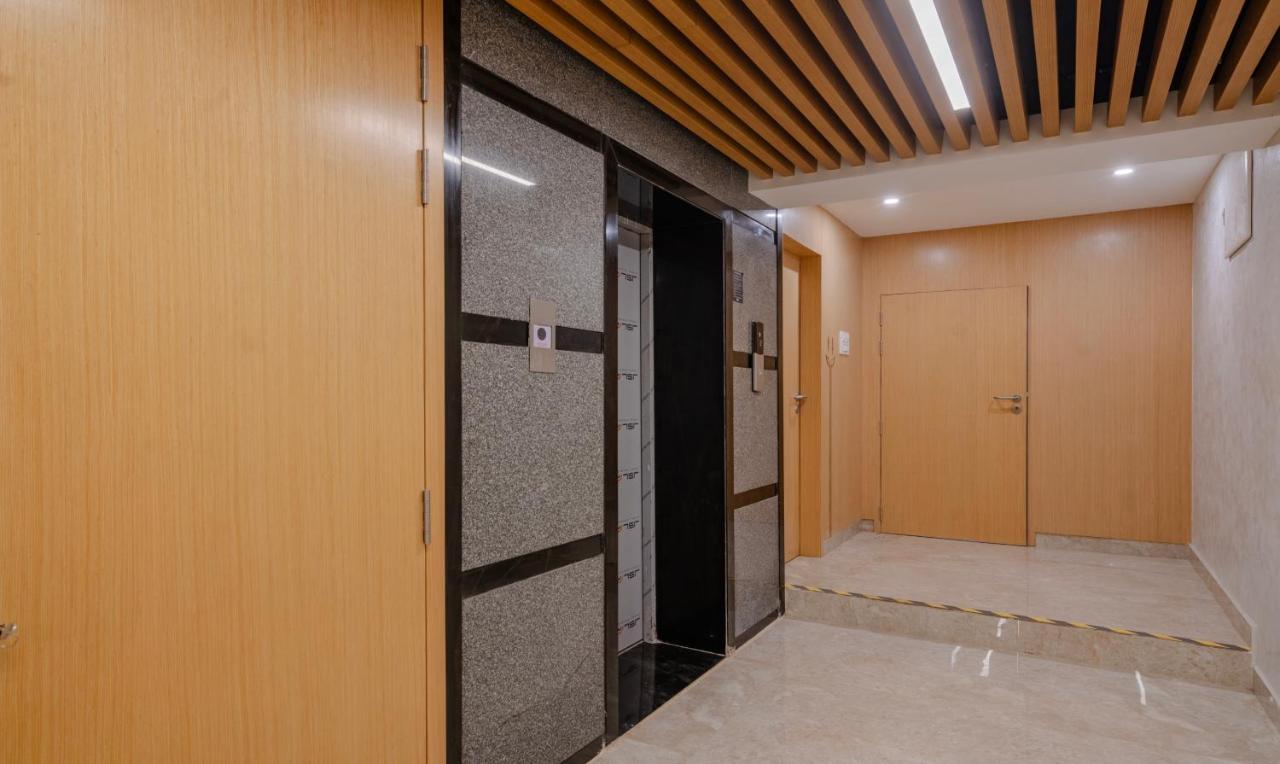 Treebo Premium D Consulate Hotell Hyderabad Exteriör bild