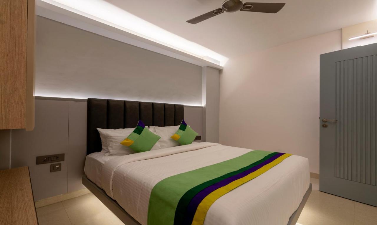 Treebo Premium D Consulate Hotell Hyderabad Exteriör bild